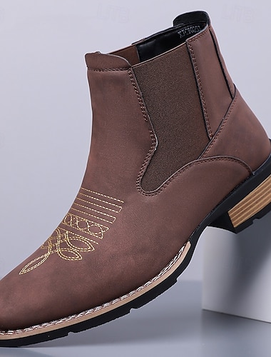 Botas masculinas marrons de cano curto – estilosas e duráveis, ideais para passeios casuais e eventos ao ar livre.