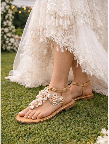  komfortable flate slip-ons med perleformet blomsterdesign, perfekt for utendørsarrangementer, sommerfester og bryllup