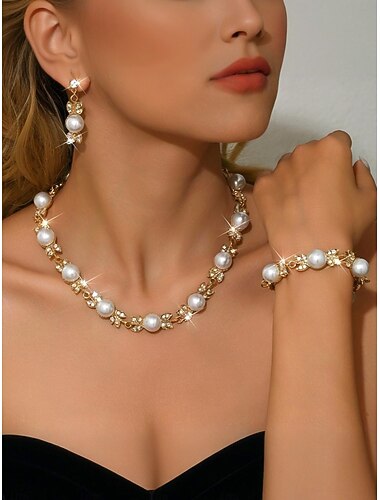  Conjunto de joias femininas em ouro e pérola, colar, brincos e pulseira com strass, estilo vintage elegante para baile de gala. &festas formais