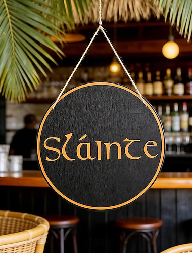  Schilder für den St. Patrick's Day Sláinte Holz-Hängeschild Irish Pub Bar Wanddekoration Rundes Schild rustikale Bar und Spielzimmerdekoration für die Wohnkultur