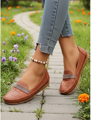  女性用キャメル カジュアルモカシンシューズ – ラインストーンストラップ付きフェイクレザー スリッポンローファー、快適な日常着用、ウォーキング、オフィス、運転、およびカジュアルな装いに最適