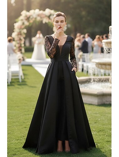  Jumpsuits Tot de grond Moeder van de bruid jurk Lange mouw Stomp Hals Elegant Formeel Bruiloft gast Satijn met Kant