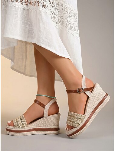  Zwarte en gouden geweven espadrilles met sleehak voor dames – bohemian vakantiestijl, comfortabele platformschoenen met open neus voor strandvakanties en zomervakanties.