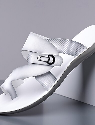  Herresandaler i hvitt i kunstskinn, myk fotseng, minimalistisk og moderne stil, komfortable sommersko for fritidsbruk