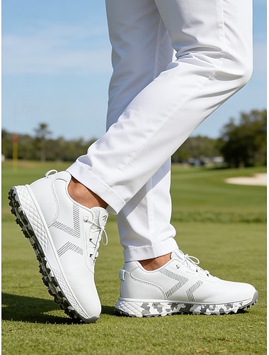  Chaussures de golf blanches sans crampons pour homme, confortables et respirantes, semelle à adhérence stable, style minimaliste performant pour le golf et la marche.