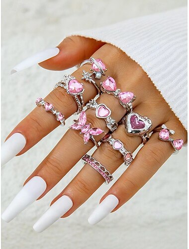  Set van meerdere ringen voor dames, gemaakt van een legering met hartjes en vlinders, in goud en zilver. Perfect als Valentijnsdagcadeau of voor dagelijks gebruik.