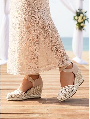  női bézs csipke espadrille ékszandál, kényelmes bokapántos koszorúslánycipők tengerparti esküvőkre