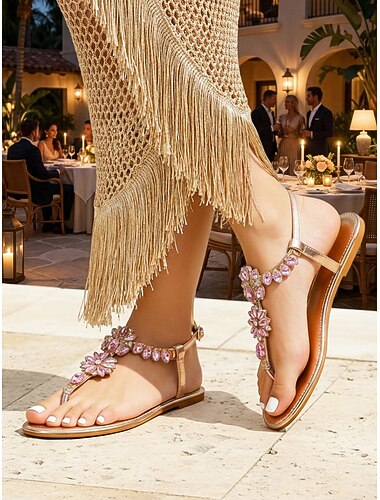  Sandales plates à bride en T ornées de strass et de fleurs en or rose pour femmes – chaussures ornées de cristaux, idéales pour les mariages, les lunes de miel et les soirées de gala. &femmes glamour