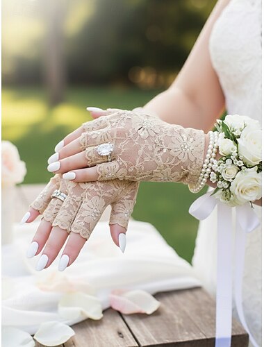  Vingerloze kanten handschoenen voor dames, gemaakt van polyester, verkrijgbaar in verschillende kleuren, perfect voor bruiloften en feestjes.
