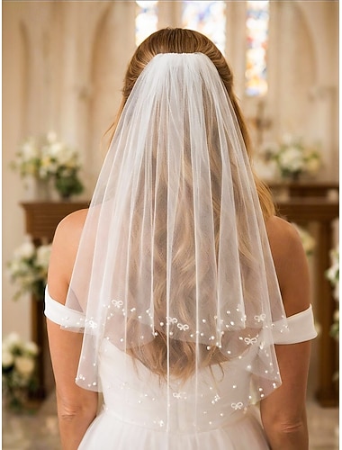  Bruidsluier voor dames van polyester tule met vlinder- en parelaccenten, elegant gelaagd ontwerp, lichtgewicht en zacht, perfect voor bruiden, bruiloften, recepties en formele gelegenheden.