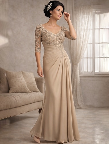  Linjeform Gulvlengde Gjestekjole til bryllup Formell kjole Aftenkjole Kjole til brudens mor Halvlange ermer V-hals Plusstørrelse Sexy Gjennomsiktig Bryllupsgjest Chiffon Blonder med Blonder