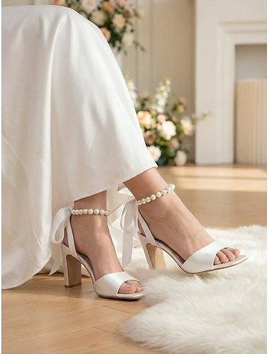  Escarpins de mariée en satin violet pour femme, ornés d'une bride cheville en perles et d'un nœud, sandales de mariage élégantes à bout ouvert, chaussures de cérémonie de luxe à talons hauts