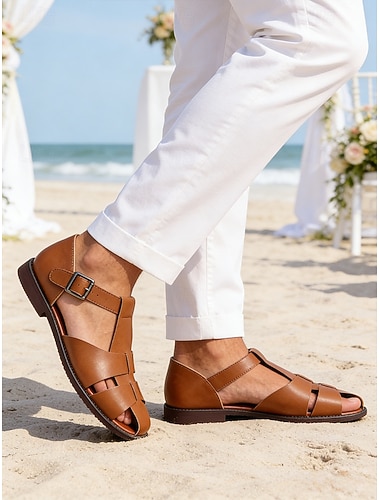  Sandales à brides pour homme en similicuir marron, design aéré et ouvert, semelle légère et confortable, style décontracté idéal pour les mariages à la plage et les occasions estivales.