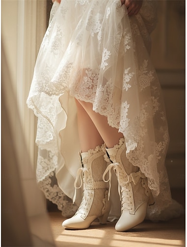  Røde viktorianske ankelstøvletter med snøring til dame – rødt kunstskinn og blonder med sommerfugl- og sløyfedetaljer, vintage-stil fra 1920-tallet for uformelle, formelle og spesielle anledninger