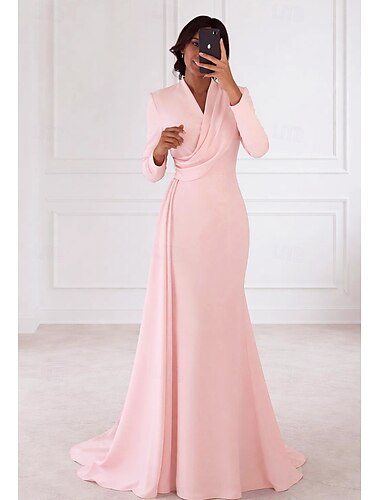  Robe de bal Ligne A Traîne Balayage Robe de Soirée Robe de bal avec surjupe Élégant manche longue Col en V Mariage Formel Crêpe Extensible avec Froncé