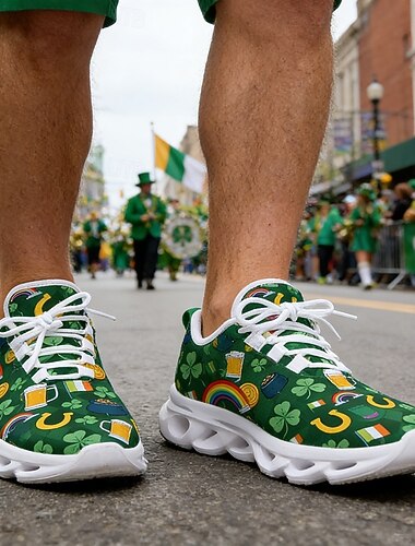  أحذية رياضية رجالية بنقشة البرسيم الأخضر بمناسبة عيد القديس باتريك - أحذية جري مريحة وجيدة التهوية مناسبة للعرض الأيرلندي والمشي في الهواء الطلق والفعاليات الاحتفالية والاستخدام اليومي