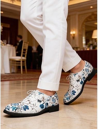  Chaussures habillées blanches pour homme à motif floral, broderie florale bleue, modèle Oxford à lacets, style élégant et formel pour mariages, fêtes et occasions spéciales.