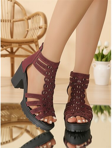  damesandaler i burgunderfarge med laserskårne platåer – komfortable, kraftige gladiatorsko med blokkhæl – stilige sandaler med åpen tå og stropper til sommerfester