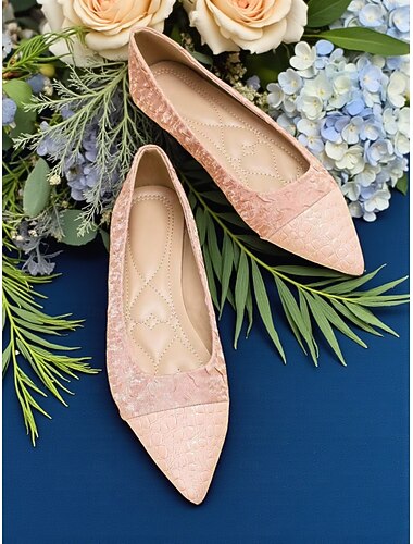  Elegante roze kanten ballerina's voor dames, met spitse neus, comfortabele schoenen voor bruiloftsgasten op een strandbruiloft.