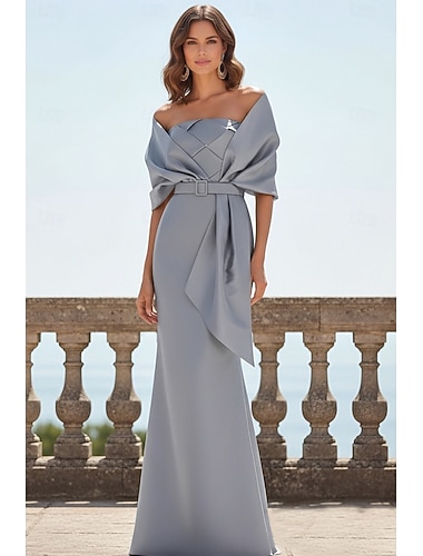  A-linja Kokopitkä Häävieraspuku Muodollinen mekko Iltapuku Morsiammen äidin asu Hihaton Olkaimeton Tyylikäs Muodollinen Häävieras Satiini kanssa Solid Color