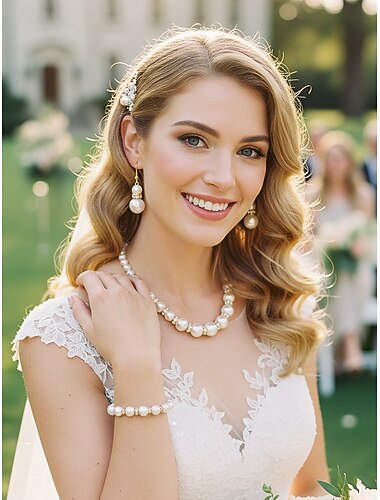  طقم مجوهرات نسائي من اللؤلؤ الصناعي، بلون ذهبي وفضي أنيق، يتألف من قلادة وأقراط وسوار، مثالي لحفلات الزفاف والمناسبات الرسمية.