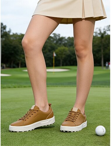  Chaussures de golf marron pour femmes – baskets de golf classiques à lacets, semelle à crampons résistante pour le golf, la marche, les sports de plein air et le quotidien.