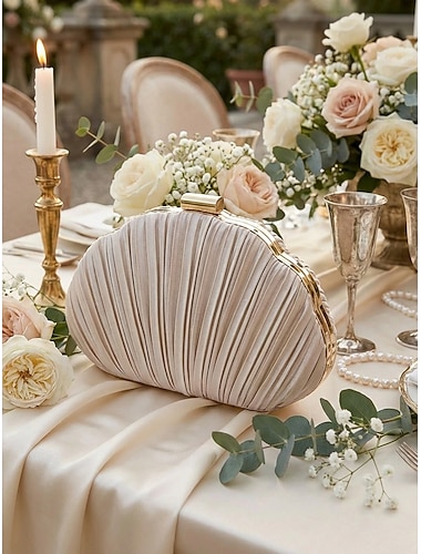  Dames clutch van satijn met plooien, metallic champagnekleur met gouden frame en ketting - vintage glamour voor bruiloften, cocktailparty's, gala's en avondjes uit