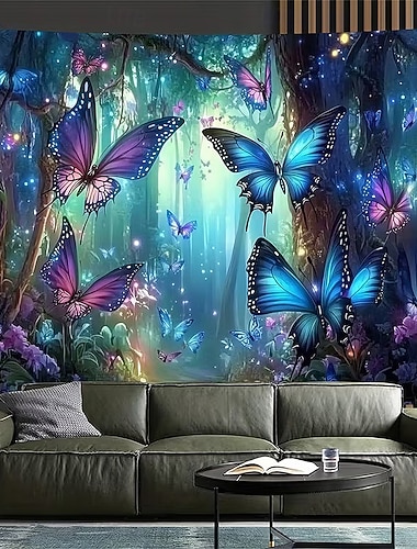  Tapisserie murale papillon, motif forêt enchantée, paysage mystérieux et lumineux, idéale pour chambre, salon, dortoir ou décoration intérieure.