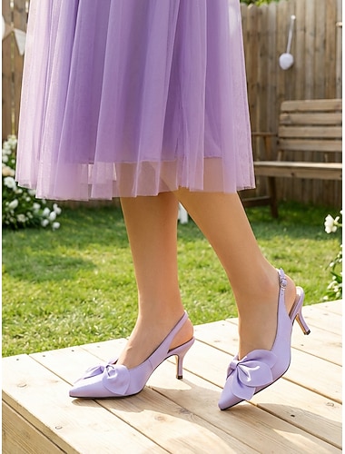  Dámské boty s rolákovým podpatkem s levandulovou mašlí, špičatá špička na středním podpatku, elegantní boty pro družičky na svatbu venku v zahradě