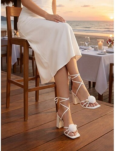  Белые женские сандалии на толстом каблуке со шнуровкой и цветочным принтом, элегантные современные свадебные туфли для городской свадьбы.