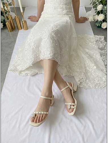  סנדלי עקב בלוק מעוטרים פנינים בצבע שנהב לנשים - נעלי כלה אלגנטיות לחתונות גן