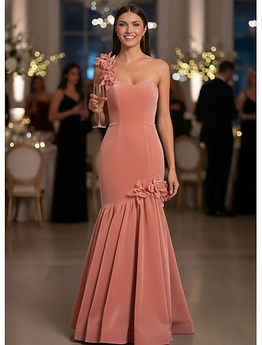  בתולת ים  חצוצרה עד הריצפה שמלת אורח לחתונה שמלה רשמית שמלת ערב שמלות נשף אלגנטית ללא שרוולים כתפיה אחת נשף רקודים רשמי קטיפה עם פרח רקום