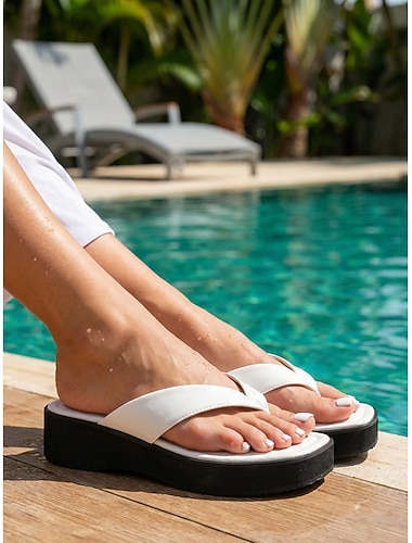  Witte platform slippers voor dames - comfortabele, stevige sandalen met sleehak voor luxe resortzwembaden en tropische vakanties. &zomervakantie strandreis
