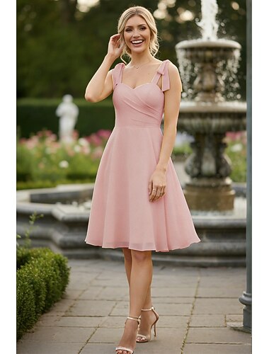  A-linje Brudepikekjole Kjæreste Ermeløs Åpen rygg Knelengde Chiffon med Ensfarget