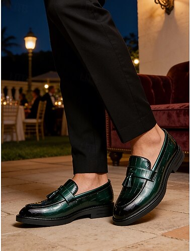  Grønne slip-on loafers i kunstskinn for menn, elegant design, ideelle for kvelder på feriesteder og formelle arrangementer