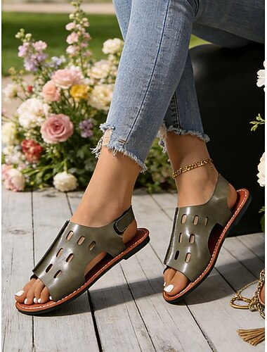 Sandalias de punta abierta perforadas verde militar para mujer: diseño recortado transpirable, zapatos casuales livianos para verano, viajes, ocio al aire libre y uso diario.