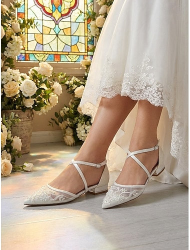 Ivoren kanten platte bruidsschoenen voor dames, met enkelbandje en spitse neus, bruidsschoenen voor een kerkelijke bruiloft.