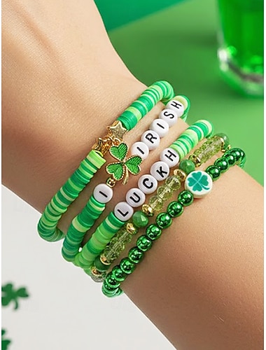  Conjunto de pulseiras femininas de resina e liga metálica com pingentes do Dia de São Patrício, com diversos estilos de trevo irlandês, perfeitas para desfiles, festas e ocasiões especiais.