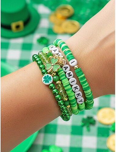  طقم أساور خرزية نسائية لعيد القديس باتريك، أساور مزينة بخرز من الراتنج والسبائك، مجوهرات متعددة الأنماط على شكل حرف النفل الأيرلندي للنساء، مثالية لمواكب العطلات والحفلات والمناسبات الاحتفالية