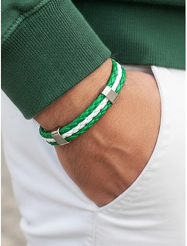  Pulseira masculina trançada em couro sintético para o Dia de São Patrício, verde e branca, com fecho de metal. Joia casual em estilo irlandês, perfeita para desfiles, festas e ocasiões festivas.