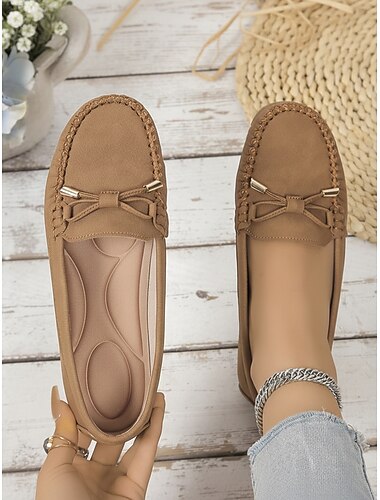  女性用キャメル モカシンローファー、リボンディテール付き - クラシックなカジュアルスタイル、日常着用、運転、旅行＆週末の装いにぴったりな柔軟で快適なフラット