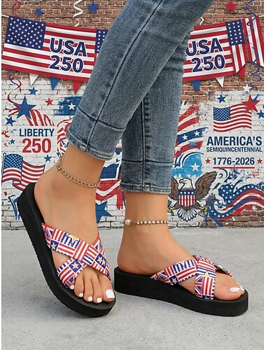  Dames slippers met patriottische vlagprint - casual platte sandalen voor het zomerstrand, feestjes, de viering van het 250-jarig jubileum en casual streetwear.