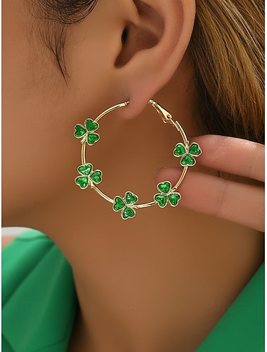  Brincos femininos de trevo em liga metálica, com design de trevo verde, perfeitos para o Dia de São Patrício e para uso casual no dia a dia.