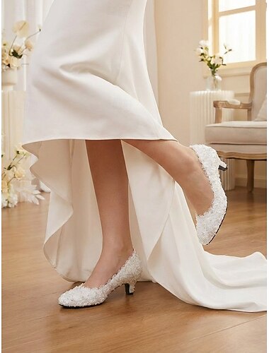  Zapatos de tacón bajo con cuentas de marfil para mujer, elegantes zapatos de novia para bodas en la ciudad.