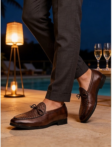  Brune loafers i kunstskinn til herre med snøring, stilige og komfortable, perfekte for kvelder på feriestedet