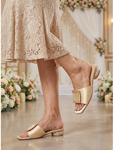  Champagnerfarbene, goldfarbene Damen-Sandalen, elegante und bequeme Schuhe mit Schnalle, flache Schuhe für die Mutter der Braut bei Hochzeiten in der Stadt