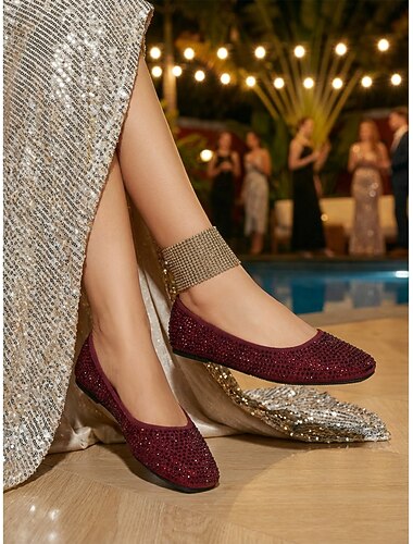  Gouden ballerina's voor dames met strasssteentjes en een sprankelend enkelbandje – elegante, met kristallen versierde schoenen voor luxe avonden in resorts en gala's.