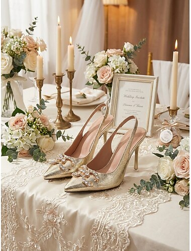  Damesschoenen met gouden, met kristallen versierde slingback-stilettohakken, elegante pumps met spitse neus voor de moeder van de bruid bij stadsbruiloften.