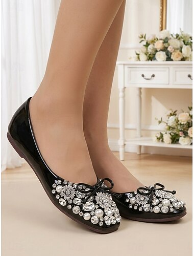 Gouden pumps met kristallen versiering en lage hak voor dames, elegante schoenen voor de moeder van de bruid bij moderne stadsbruiloften.