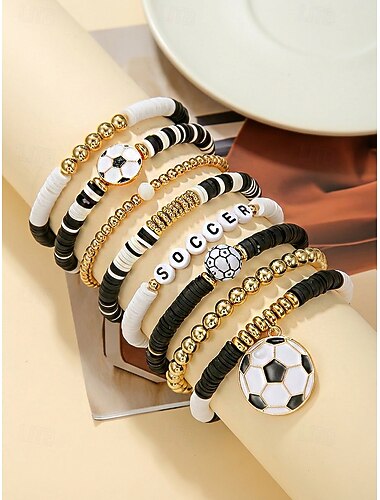  Damesarmbandenset met meerdere lagen sportballen, gemaakt van een mix van legeringsmaterialen. Stapelbare armbanden in verschillende balvormen, perfect voor voetbalwedstrijden, teamondersteuning, dagelijks gebruik en wedstrijddagen.